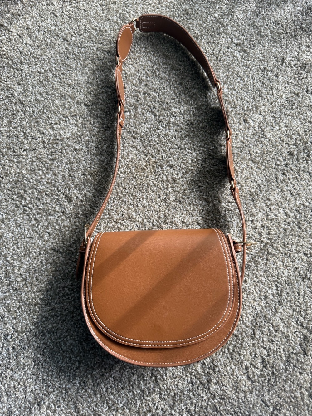 Universal Thread Tan Saddle Crossbody Bag NWOT
